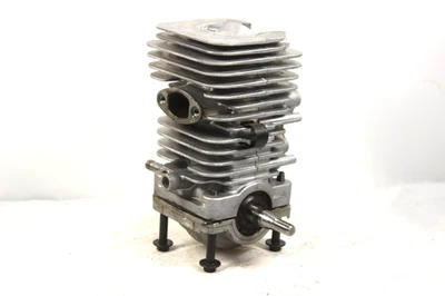 Poulan P3816 Gas Powered 38cc Chainsaw Cylinder, Crankcase, Crankshaft, Piston - Image 1 of 4