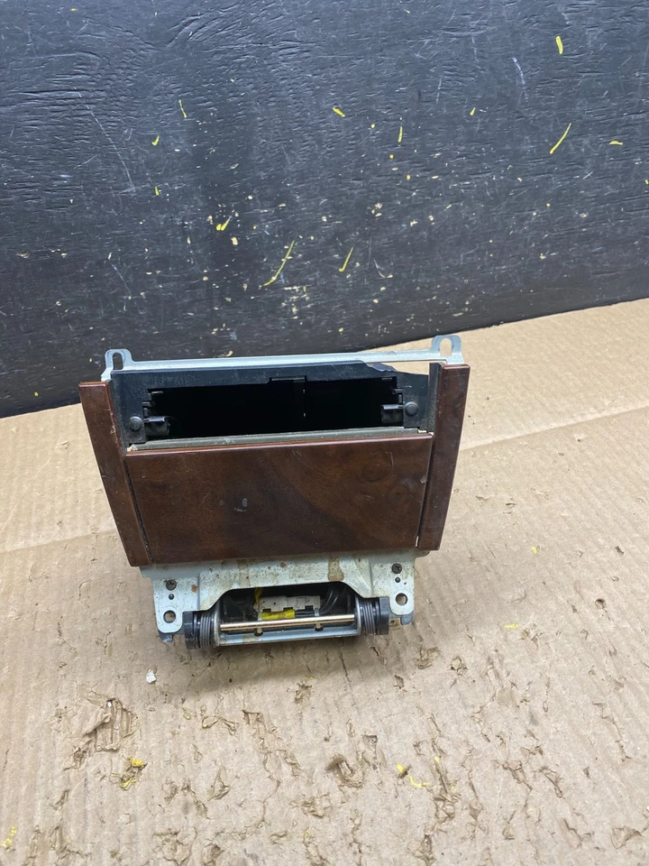 1992 年至 1996 年雷克萨斯 ES300 下中心仪表板双杯架托盘 V1753 DG — 第 1/4 张图片