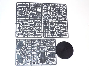 Raubhund Miniatur Chaos Knight War Dog Warhammer 40k GW Space Marine Scifi - Bild 1 von 3