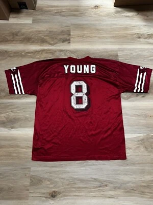 Camiseta Vintage NFL San Francisco 49ers Logotipo Vermelho Athletic Steve Young #8 GG - Imagem 1 de 4