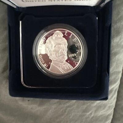 2009 Abraham Lincoln Commemorative PROOF Silver Dollar Coin (includes Box & COA - Image 1 of 4