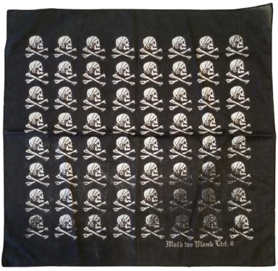 ВИНТАЖНАЯ БАНДАНА С ЧЕРЕПОМ И СКРЕЩЕННЫМИ КОСТЯМИ; Walk The Plank Ltd. Pirate's Lair Disneyland - Изображение 1 из 4