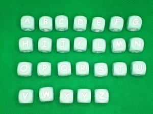 Perlen Buchstabenwürfel Silikonbuchstaben 52 Buchstaben Würfel Silikon Alphabet - Bild 1 von 5