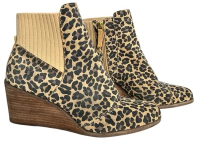Botas anabela TOMS Sadie marrom leopardo camurça falsa zíper, femininas tamanho 10 macias - Imagem 1 de 4