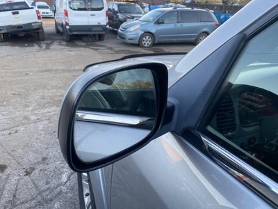 Espejo retrovisor de puerta izquierdo usado se adapta a: Toyota Sequoia Power 2005 con doble cabina 4 puertas L. Limited Foto 1 de 4