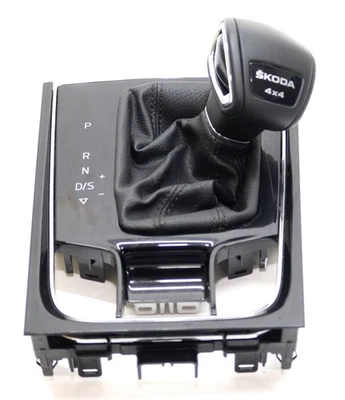 Skoda Karoq ND7 Facelift 566713203A 4x4 Schaltknauf Schalthebel Leder Knauf - Image 1 of 4