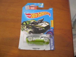 2016 Hot Wheels TWINDUCTION  46/250  Glow Wheels -   A4 - Picture 1 of 5