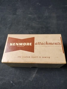Vintage Sears Kenmore Nähmaschinenaufsätze & Originalkarton 60795 - Bild 1 von 15