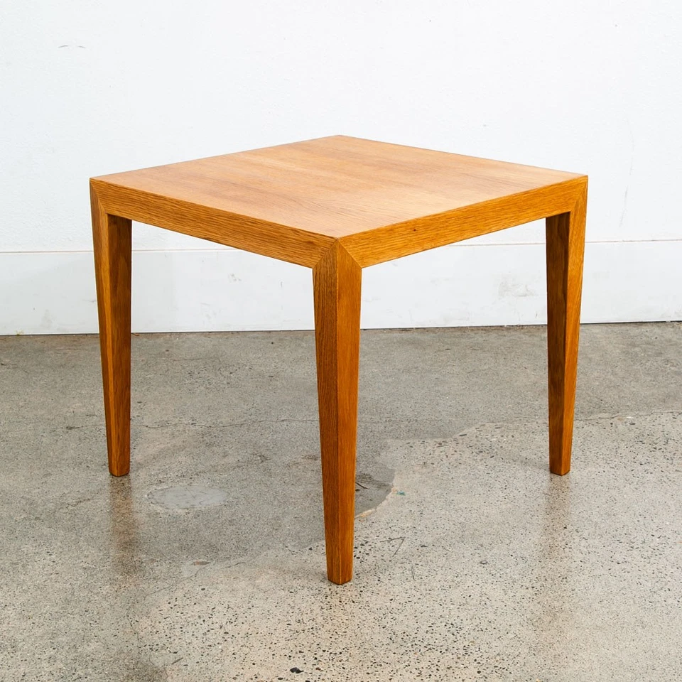 Mesa auxiliar danesa moderna de mediados de siglo Severin Hansen mesita de noche lateral de roble casi nueva mm Foto 1 de 4