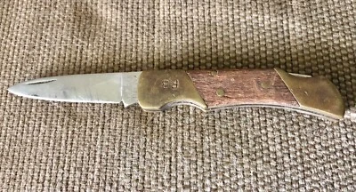 Faca de bolso pequena Ka-Bar USA 1181 trava dobrável lâmina lisa cabo de madeira - Imagem 1 de 3