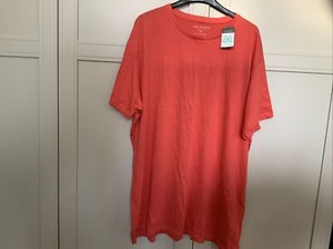 primark red t shirt