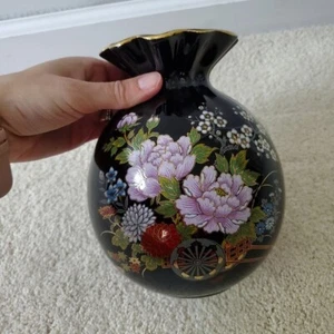 Vintage Black Ceramic Floral Vase with Ruffled Top - Picture 1 of 8