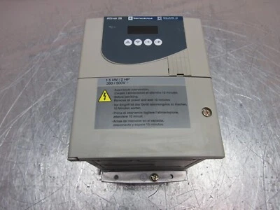 TELEMECANIQUE ALTIVAR-28 AC DRIVE ATV28HU29N4U 2HP 3Ph 400/460V BOM USADO!! - Imagem 1 de 4