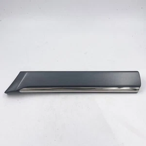 ¡De nuevo de lote antiguo! Moldeo de guardabarros delantero derecho original Mercedes-Benz 202-690-28-62-7700 gris - Imagen 1 de 4