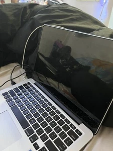 Apple MacBook Pro Retina 13" (512GB SSD, Intel Core i7, 3.1 Ghz, 16GB)... - Picture 1 of 3