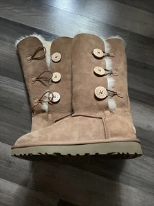 Ugg boots, size 8 Women’s US, worn one time - Picture 1 of 1