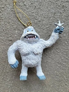 Playing Mantis Bumble with Star Ornament Island Misfit Toys Rudolph Plastic PVC - Picture 1 of 3