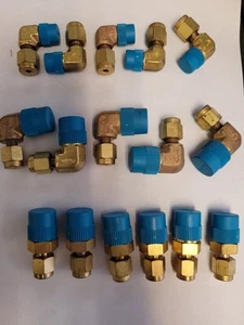 LOT de (16) raccords laiton SWAGELOK (6) B-200-1-4, (5) B-200-2-2, (5) B-200-2-4 - Photo 1/1