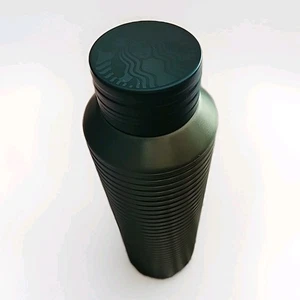 Rare | Starbucks 2022 Green Ombre Vacuum Insulated 20 Oz Trinkflasche Tumbler - Bild 1 von 8