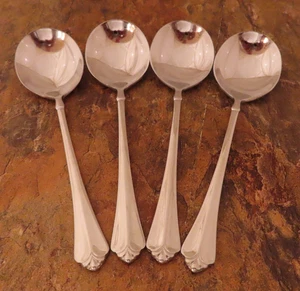 Oneida Juilliard Set 4 Bouillon 6 in Soup Spoons Stainless Flatware Lot R - Picture 1 of 5