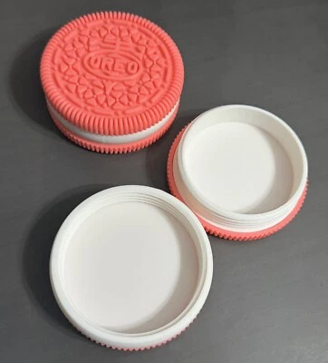 Recipiente de biscoito Oreo 3,5” - Natal - Presente exclusivo - Imagem 1 de 2