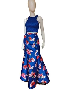 B. DARLIN Blue Sleeveless Lace Crop Top and Floral Mermaid Maxi Skirt-7/8 - Picture 1 of 4