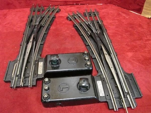 Lionel 711 072-gauge  switch & 721 O GAUGE SWITCH~ BOTH CLEAN ~1 LIGHTS - Picture 1 of 14