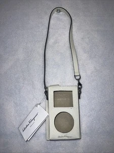 Vintage Salvatore Ferragamo Ipod Case Italy Pebble Calf - Picture 1 of 6