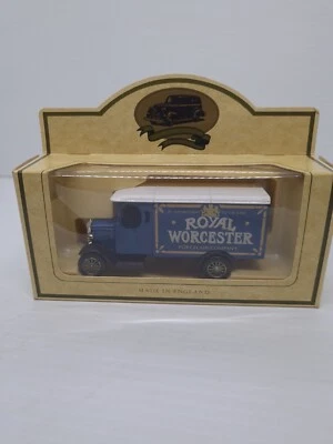 Lledo Promotional Model - Morris Parcels Van - ROYAL WORCESTER PORCELAIN COMPANY - Image 1 of 4