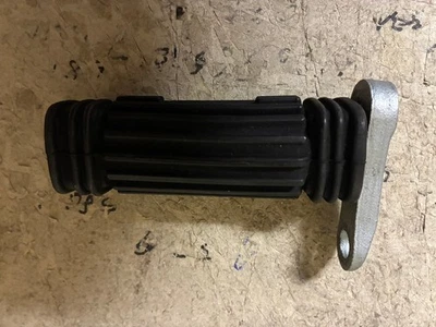 BMW R45 R65 Fußraste, linke Seite bis ca 1980 mit Gummi - Bild 1 von 3