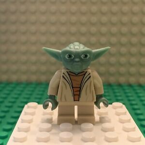 LEGO Minifigure Yoda Clone Wars Gray Hair Torso Back Printing sw0446a Star Wars