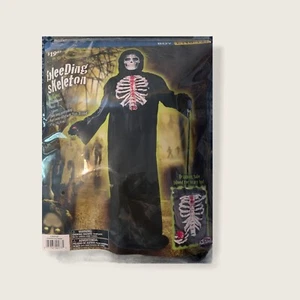 Bleeding Skeleton Halloween Costume Boy's size Large 10-12 Open Package/unused. - Picture 1 of 9