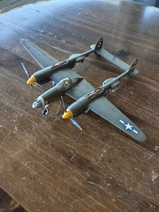 Corgi 1/72 Scale US36604 - P-38J-10 R.Loehnert 55th 1944 'California Cutie' VTG - Picture 1 of 15