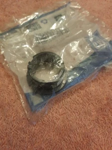 Gm 25749635 Lighter Receptacle Retainer - Picture 1 of 4