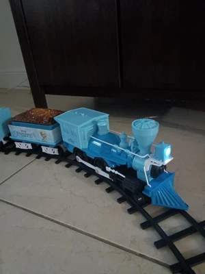 Disney Frozen Lionel  Train R.C pre-owned Set 7-11940 - Image 1 of 4