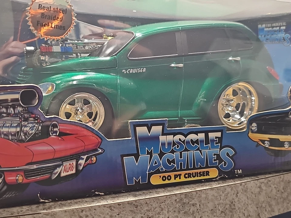 Vntg Rare 2001 Muscle Machines Green 2000 PT Cruiser 1:18 Die-Cast Car - Image 1 of 4