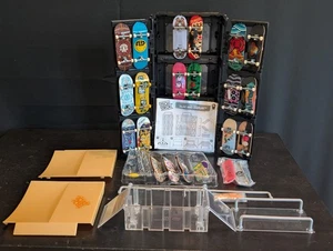 Tech Deck Play and Display Transforming Ramp Set With Boards & Tools - Picture 1 of 11