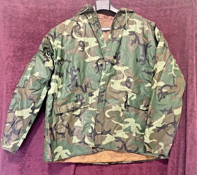 Abrigo de Lluvia Verde Camuflaje Forrado con Edredón Cremallera Chaqueta con Capucha De Colección Grande Foto 1 de 4