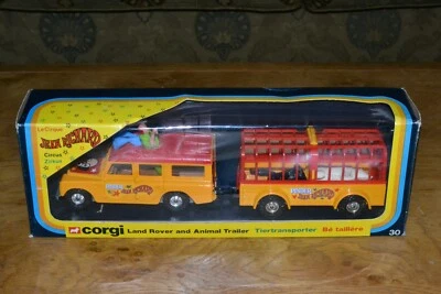 Vintage Corgi Jean Richard Pinder Circus No. 30 Land Rover and Animal Trailer  - Image 1 of 4