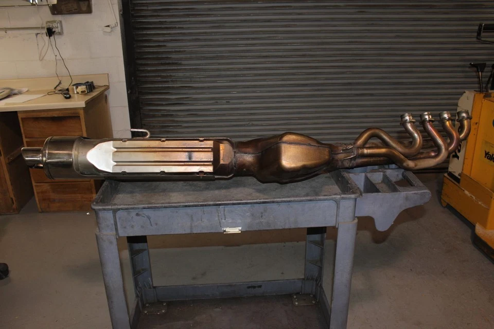 Tubulação silenciadora de latas de escape BMW K1200LT 2007 OEM - Imagem 1 de 4