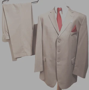 Taylor & Wright mens 2 piece suit Ch48"R W38" L29" sand - Picture 1 of 9
