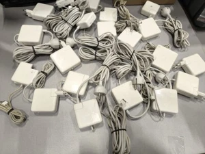 Lot of 20 Apple Adapters - For Parts, No Packaging/Accessories - Zdjęcie 1 z 18
