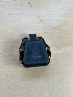 LAND ROVER RANGE ROVER EVOQUE 2015-20 L538 WINSCREEN RAIN SENSOR CPLA-17D547-AJ - Image 1 of 4