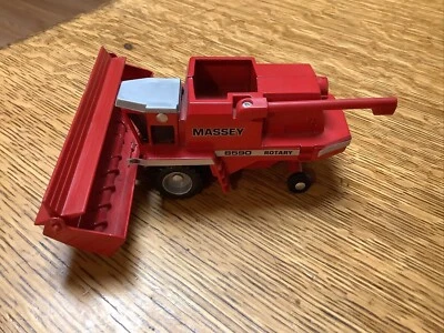 Scale Models Massey-Ferguson 8590 Combine 10th Show Dyersville IA 1/64 Rotary - Image 1 of 4