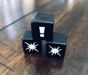 Juego de Horrorizado Piezas de Repuesto Extra/Repuesto Monstruo Dados Juego De 3 Dados de Acción Ataque - Imagen 1 de 4