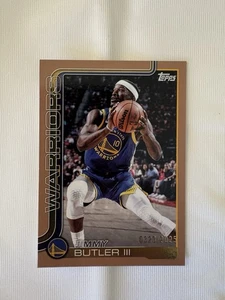 #136 Jimmy Butler III 2025-26 Topps - Gold #/2025 - Picture 1 of 3