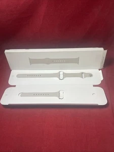 Genuine Apple Watch Sport Band (45mm) Starlight fits S/M/L - Afbeelding 1 van 4