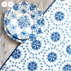 Le Cadeaux Moroccan Blue Floral Indoor Outdoor Tablecloth 69 x 69 Square 690MRCB - Picture 1 of 5