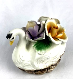 Capodimonte Italiano Schwan mit Rosen Made in Italy Vintage 5 1/2" x 6 3/4" - Bild 1 von 6
