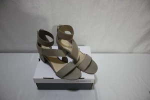 Liz Claiborne Emerson Koala Suede 2 1/4 high Heels Size 6M NIB Taupe - Picture 1 of 7